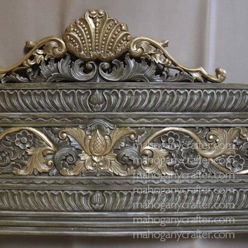 Mixed-finish-Florentine-with-Gold-Leaf