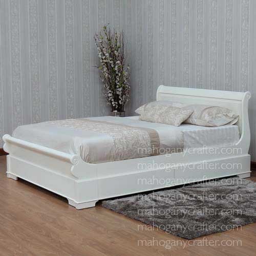 B 161 – Sleigh Bed With Drawers Painted White Queen Size