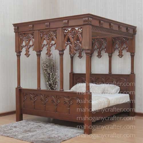 B 181 – Gothic Canopy Bed King Size