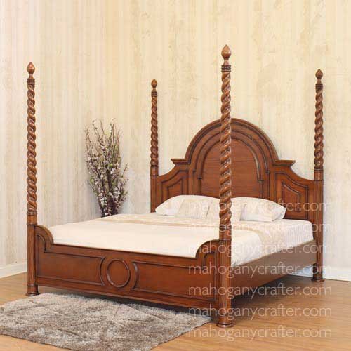 B 211 – Arch Poster Bed King Size