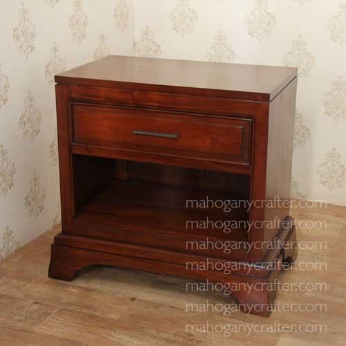 BE 104 – Essex Bedside 88x43x74cm