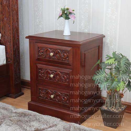 BE 123 – Achestral Tudor Bedside 55x45x70cm