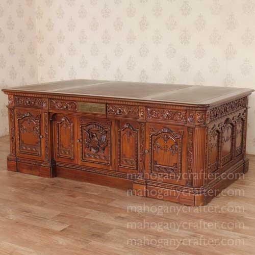 D 001 – Resolute Desk Original Design 210x130x80cm