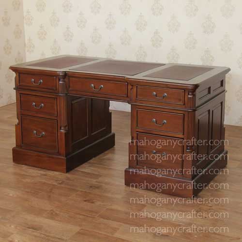 D 035 – Small Desk With File Of Drawers 150x75x75cm