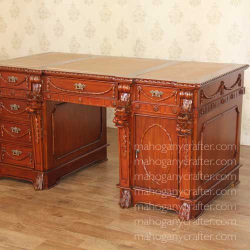 D 044 – Lion Carved Desk 168x80x73cm