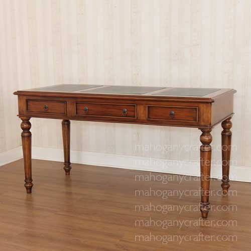 D 075 – Simple 3 Drawers Writing Desk 152x70x81cm