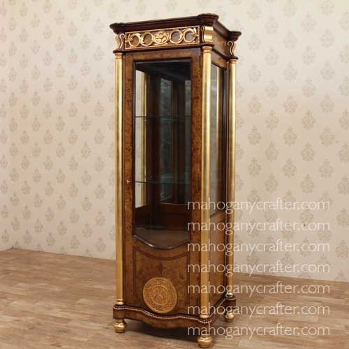 MQ 003 – French Curio 84x58x217cm