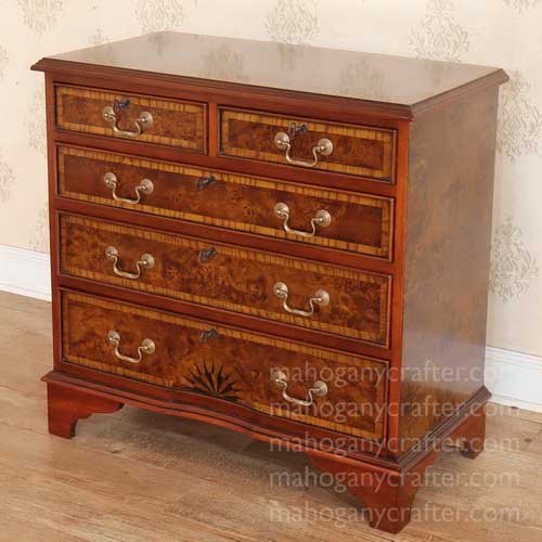 MQ 038 – English Starburst Chest in Mappa Burl with Oak Border 83x43x79cm