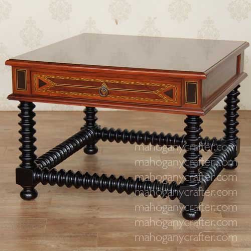 MQ 043 – Egyptian End Table 76x76x58,5cm