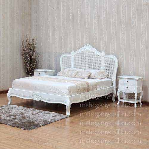 SET 044 – French Wicker Bedroom Set