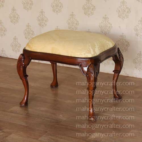 ST 004 – Queen Anne Stool 67x55x52cm
