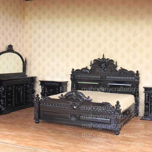Set 08 – Gothic Bedroom Set