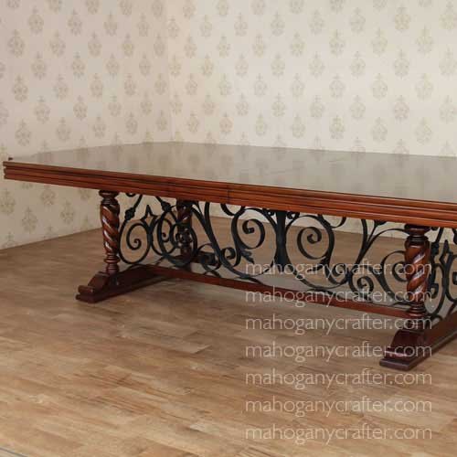 T 005 – Andalusia Dining Table 305x140x78cm