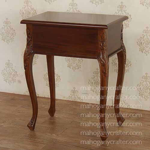 T 085 – Small Side Table 56x37x71cm