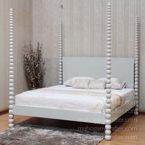 B 200 – Bobbin Four Poster Bed King Size – Painted White 201