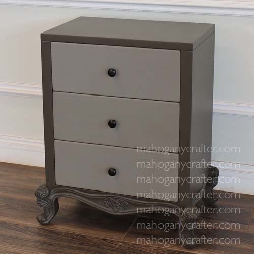 BE 144 – Neoclassica Bedside