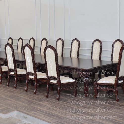 DS 032 – Lion Royale Dining Set
