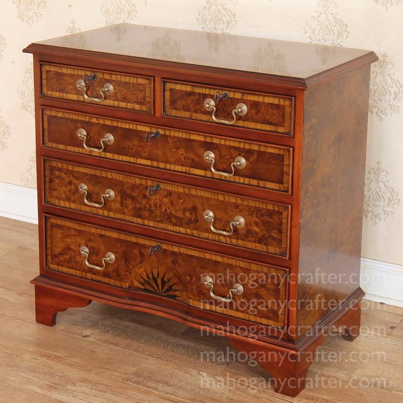 1030-46 English Chest 83x43x79cm
