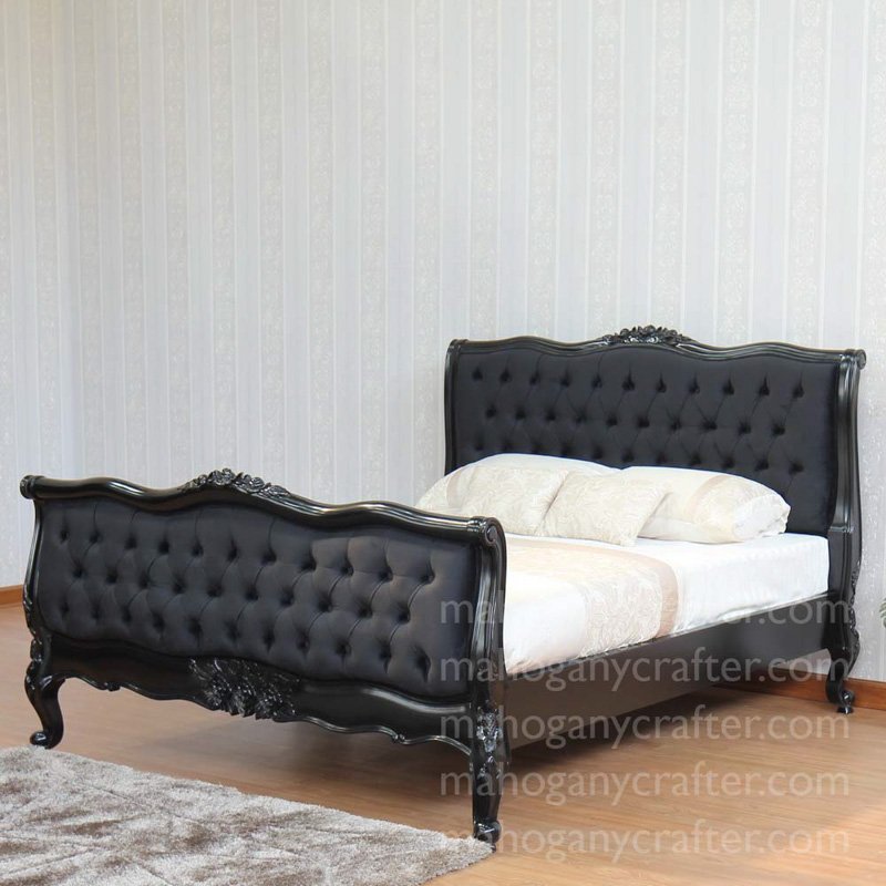 B 073 – Louis bed in black painted1